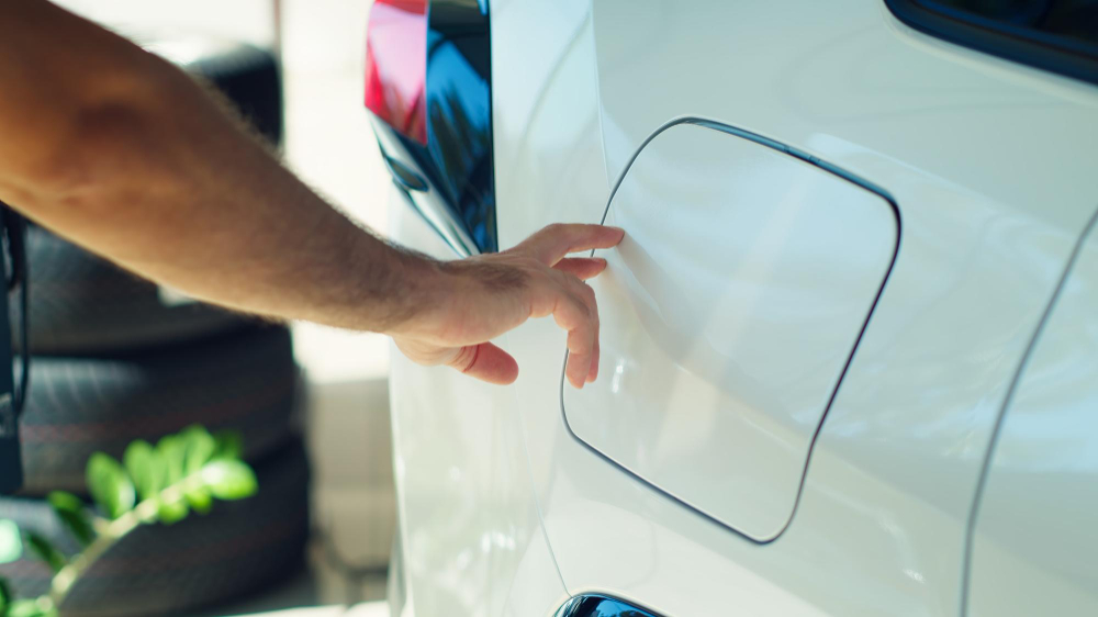 Trasloco di una casa con colonnina di ricarica per auto elettrica a Varese: cosa fare prima del trasferimento